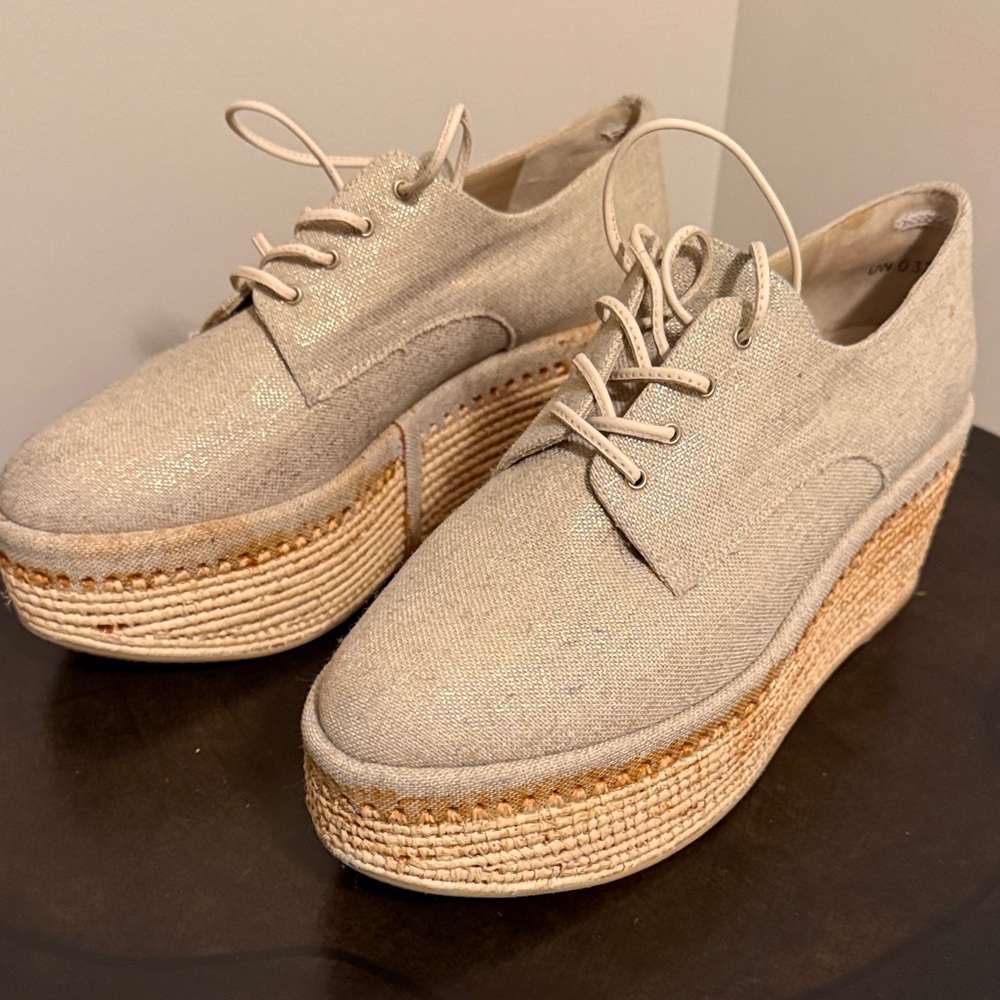 Stuart Weitzman Cream Platform Oxfords